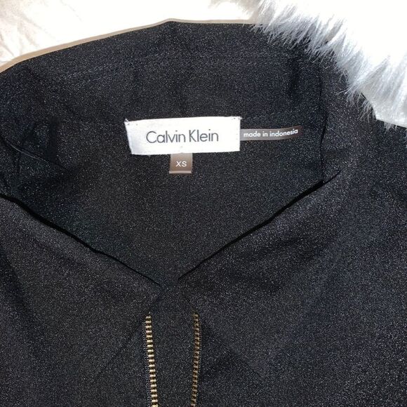 Calvin Klein Casual Top - Picture 6 of 6